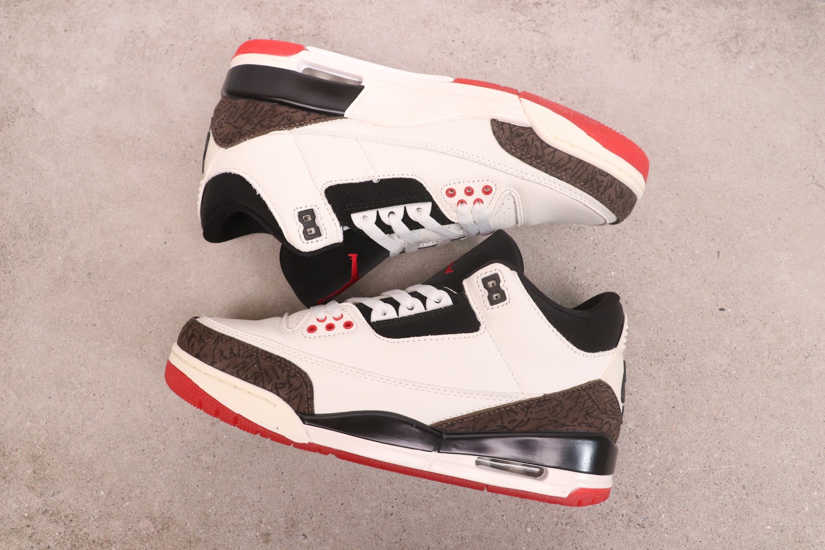 Jordan 3 Retro World's Best Dad 1 Back view of Jordan 3 Retro World's Best Dad IF4396-103, Jumpman logo