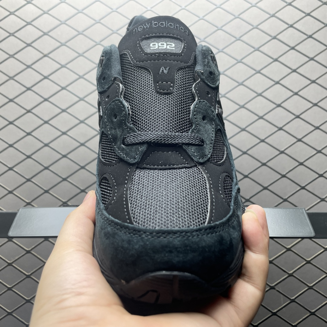 New Balance 992 Triple Black 5 Pair of New Balance 992 Triple Black M992EA sneakers